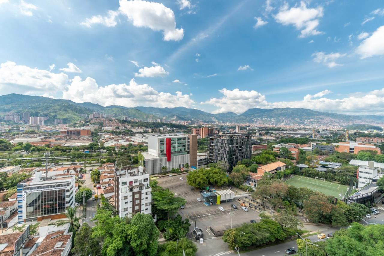 Apartamentos Go Living & Suites By Housy Host Medellin Exterior photo