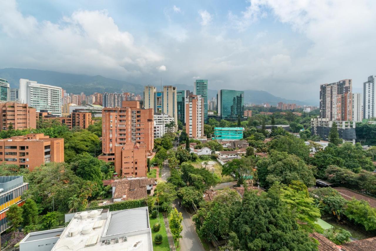 Apartamentos Go Living & Suites By Housy Host Medellin Exterior photo